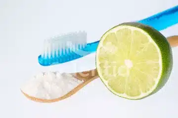 los-riesgos-que-debes-conocer-acerca-del-blanqueamiento-dental-casero-blog-odentid