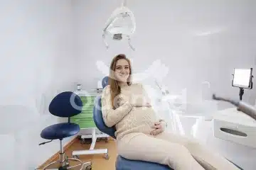 por-que-se-inflaman-las-encias-durante-el-embarazo-blog-odentid